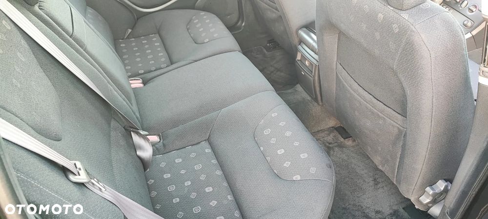 Volvo V70 2.4 D Black Edition - 14