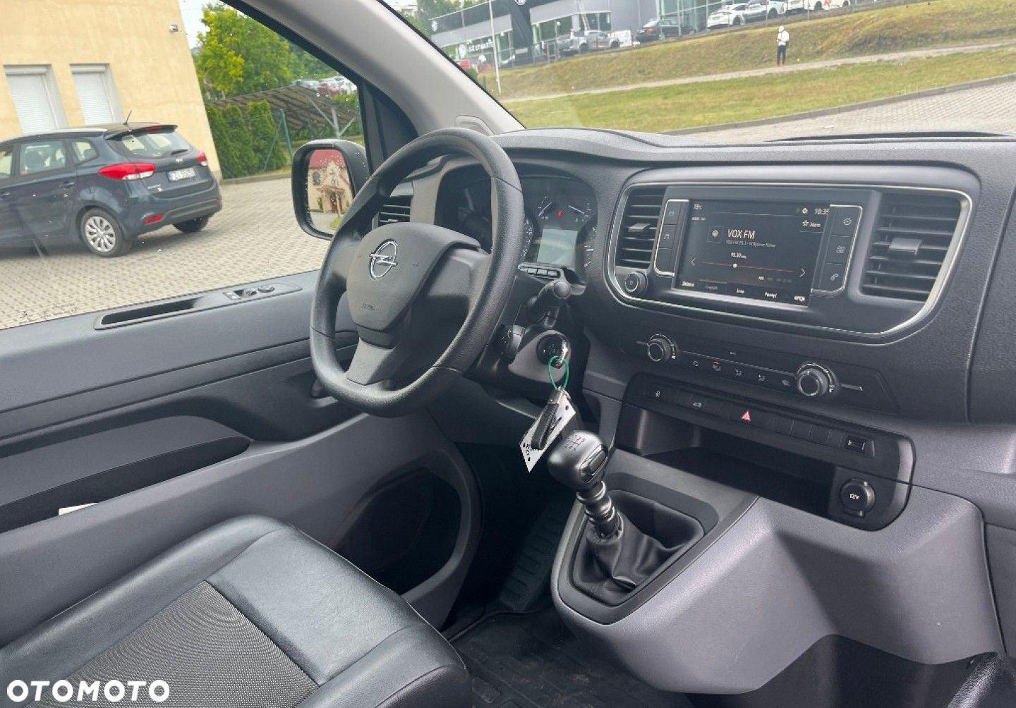Opel VIVARO - 17