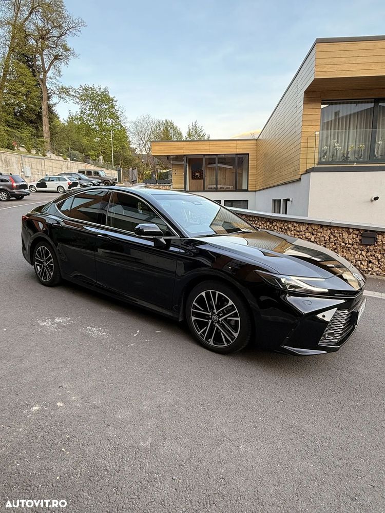 Toyota Camry 2.5 HEV Luxury - 9