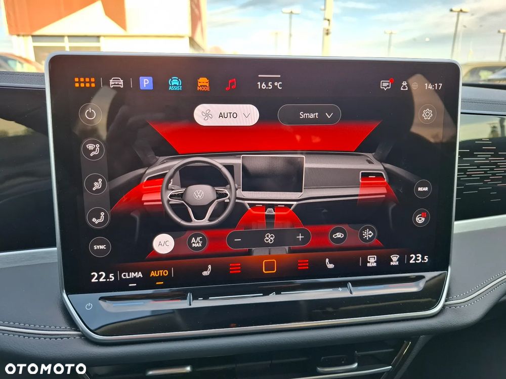 Volkswagen Passat Variant 2.0 TDI SCR DSG Elegance - 25