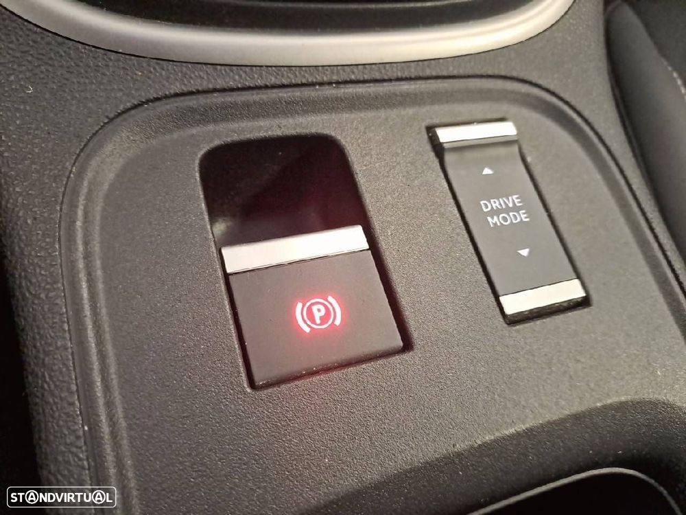 Jeep Avenger 1.2 GSE T3 Altitude - 24