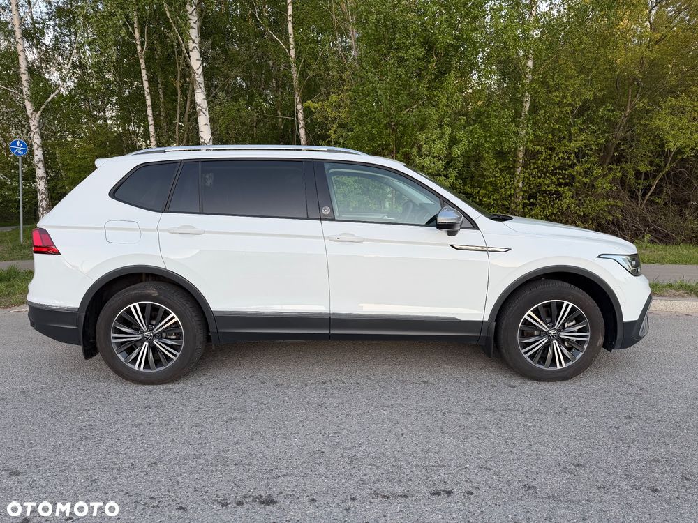 Volkswagen Tiguan Allspace 2.0 TSI 4Mot Life DSG - 11
