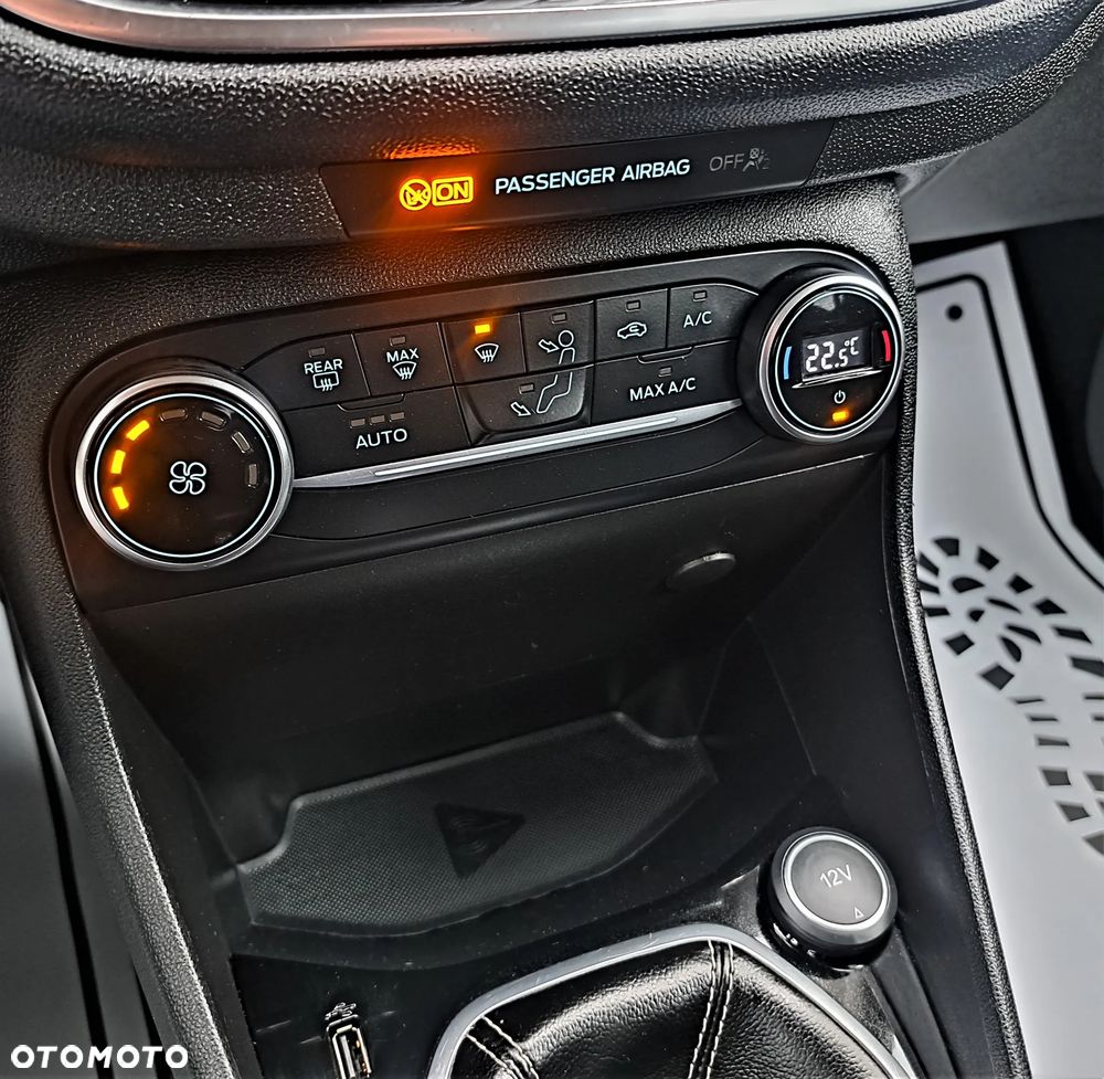 Ford Fiesta 1.5 TDCi Titanium - 28