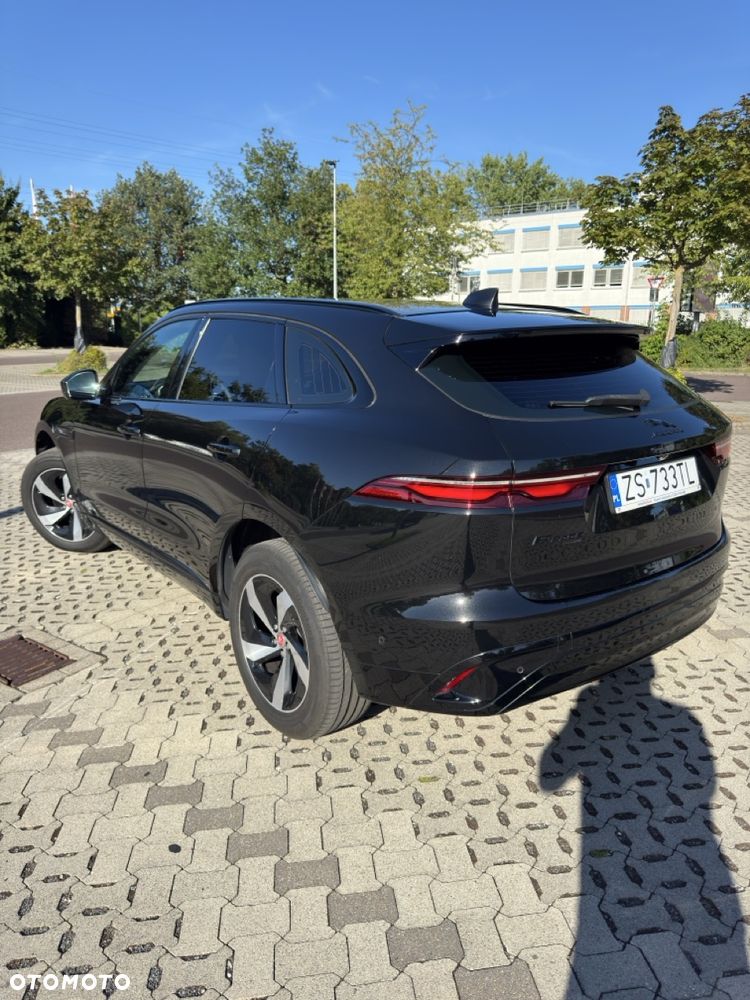 Jaguar F-Pace 2.0 D165 mHEV AWD R-Dynamic Black - 8
