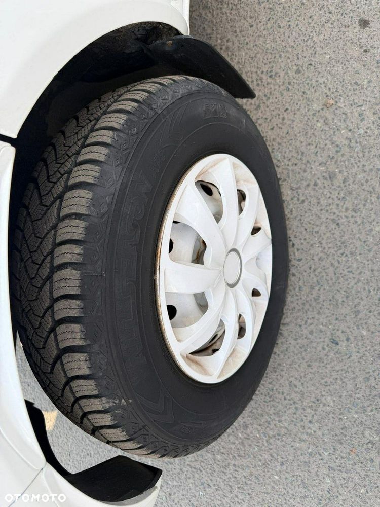 DFSK DFSK Piagoo Foodtruck food truck kontener 2013 - 20