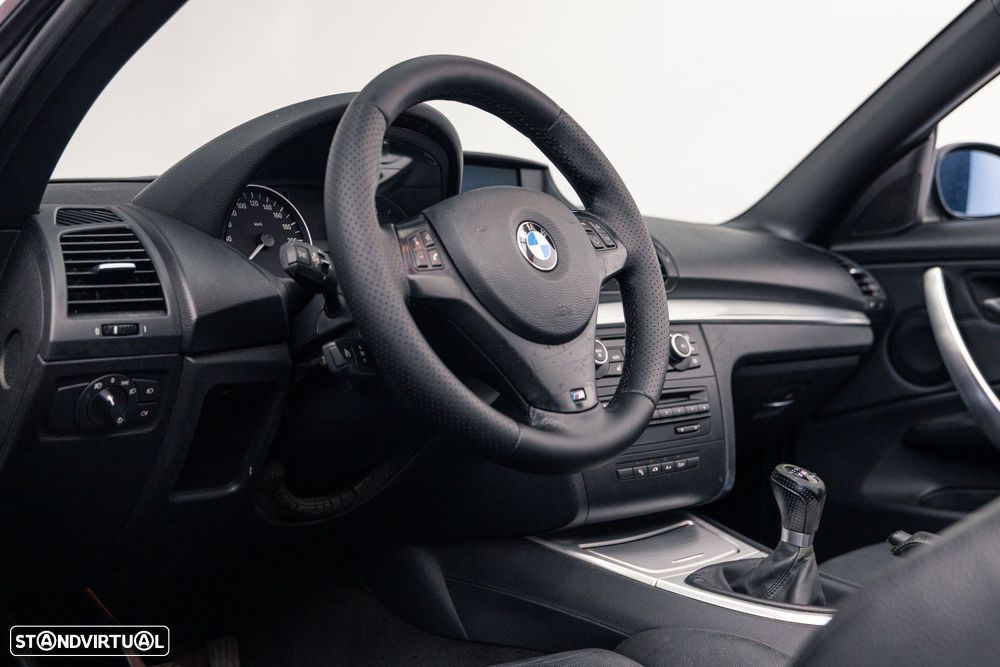 BMW 118 d Pack M - 22