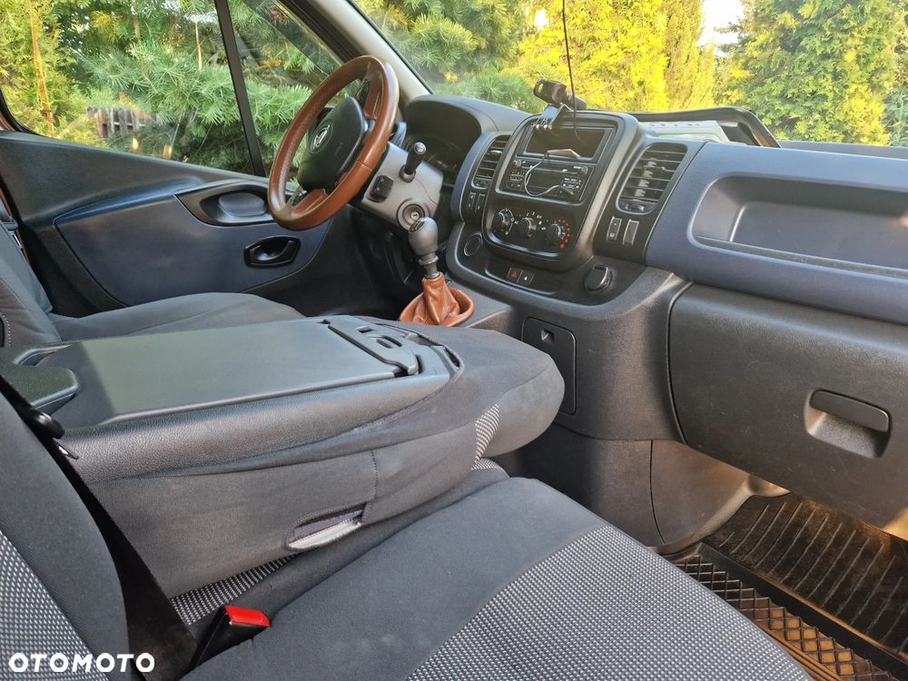 Opel Vivaro - 9