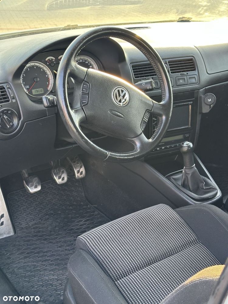 Volkswagen Golf 2.0 Highline - 9