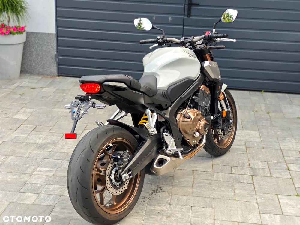 Honda CB - 17