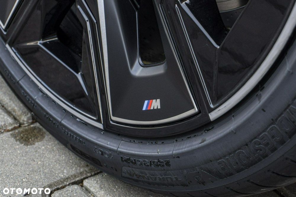 BMW Seria 7 - 12
