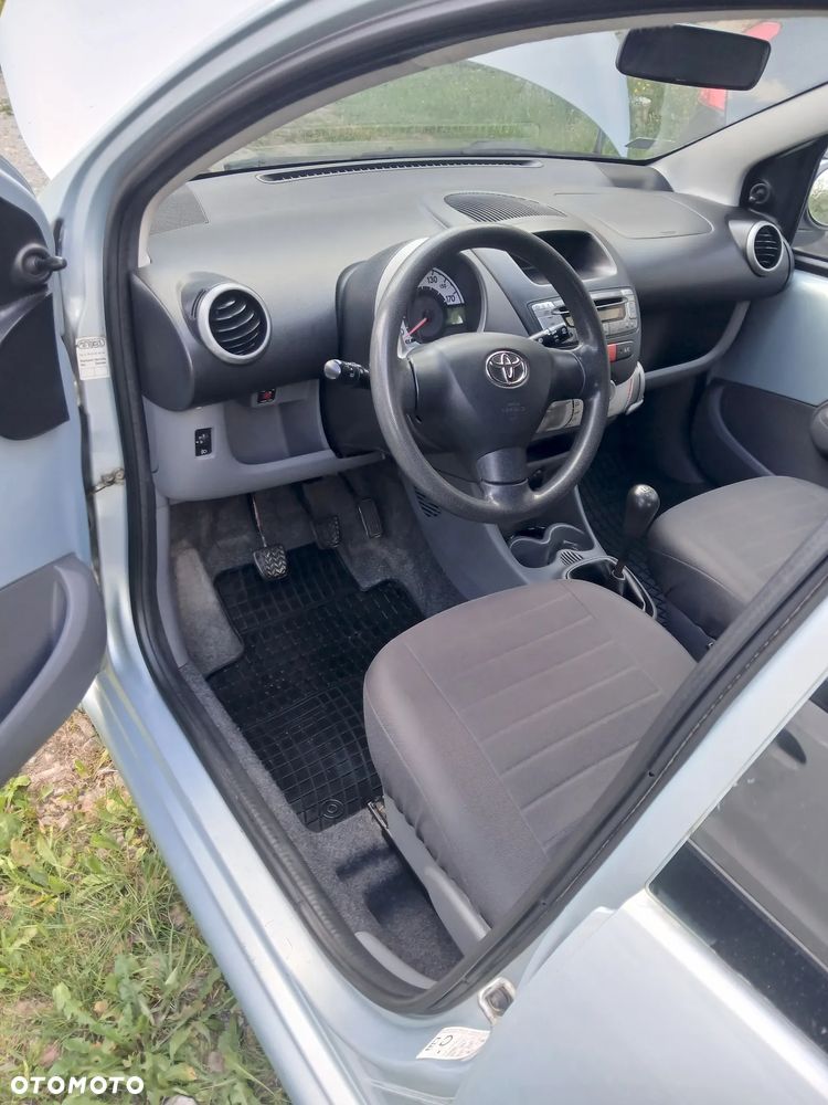 Toyota Aygo - 11