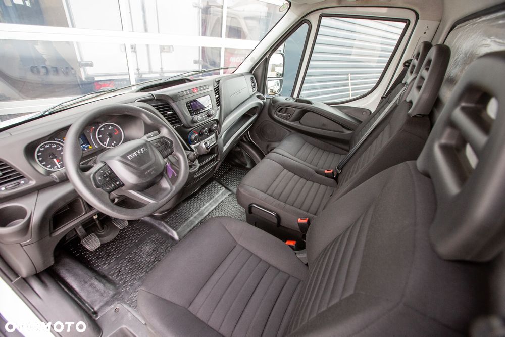 Iveco Daily 35C16 2.3 KONTENER + WINDA dHollandia 750kg koła bliźniaki - 7