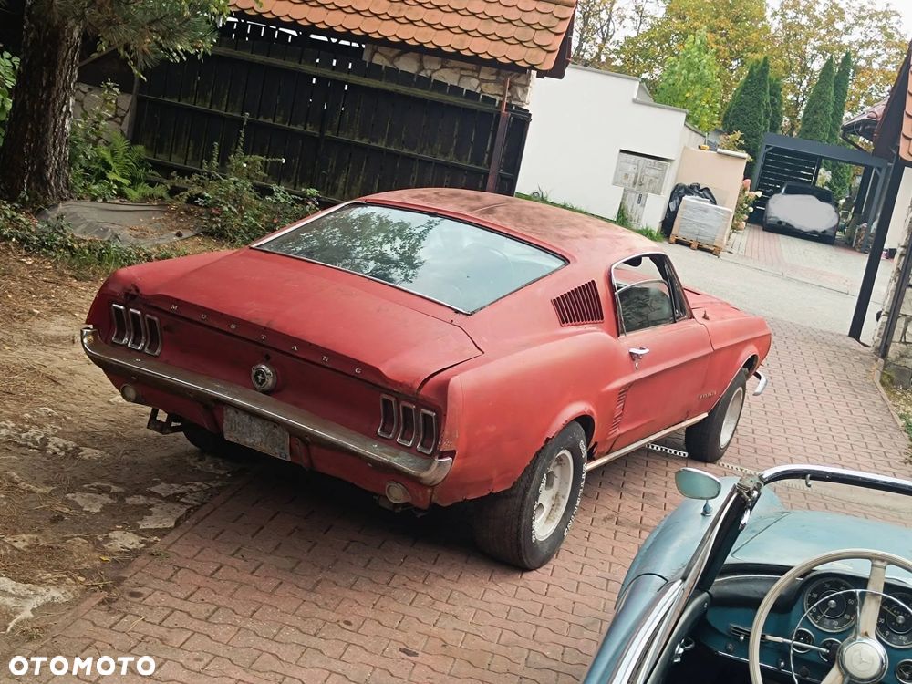 Ford Mustang - 9