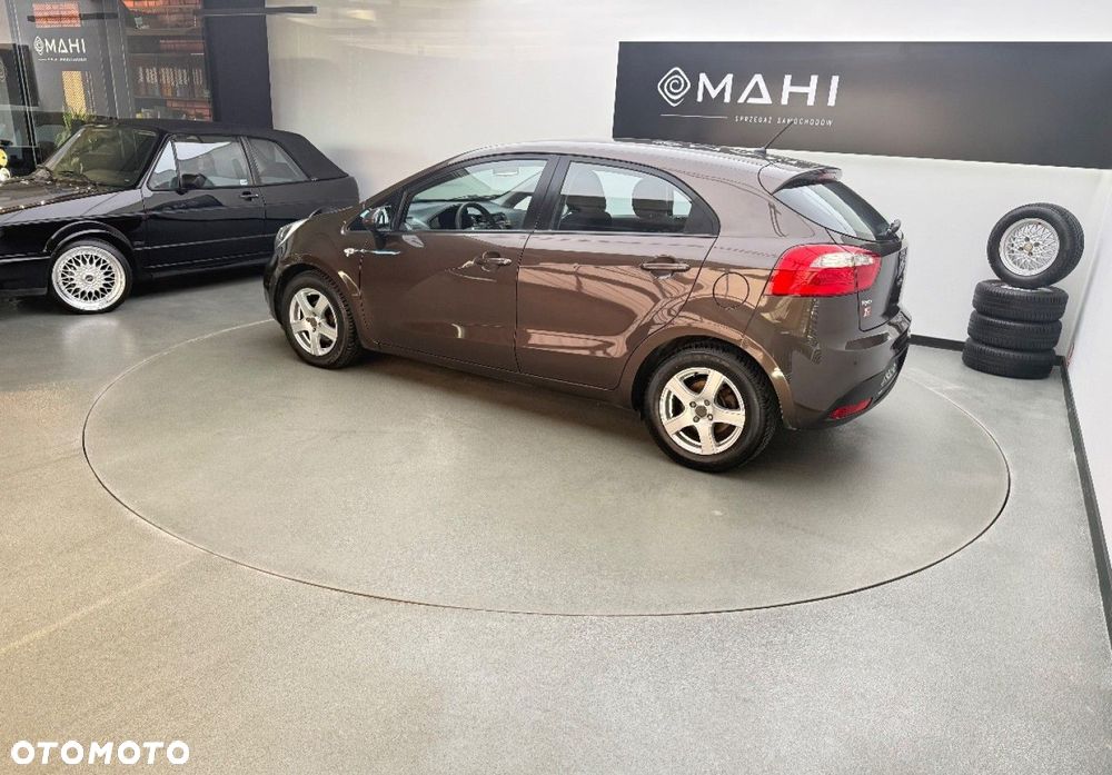 Kia Rio 1.1 CRDI Spirit - 8