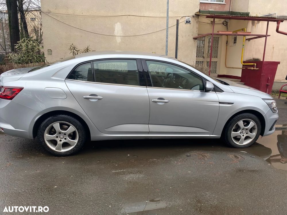 Renault Megane TCe GPF Intens - 10