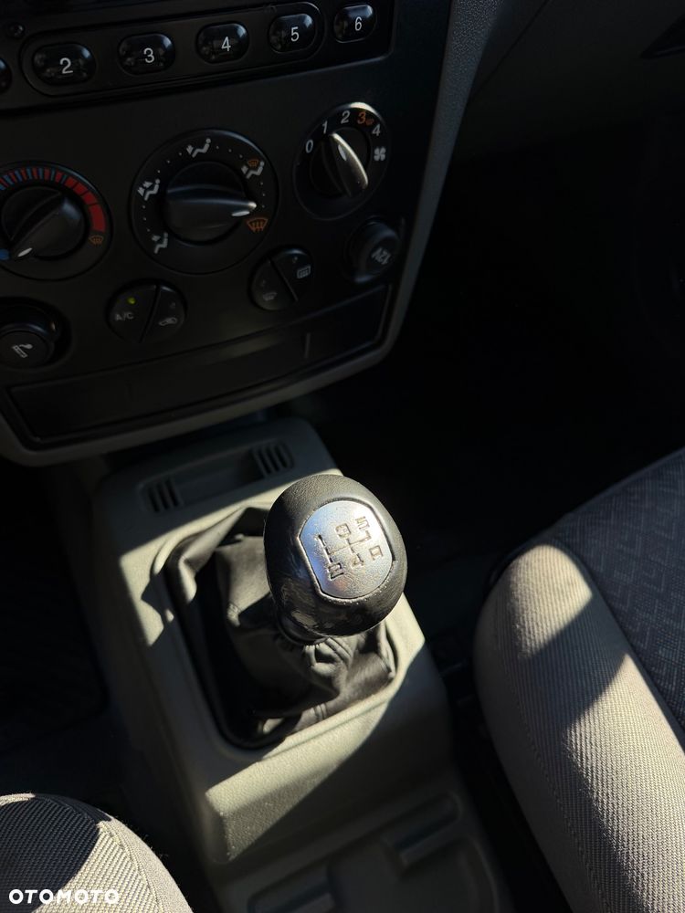 Ford Tourneo Connect - 17