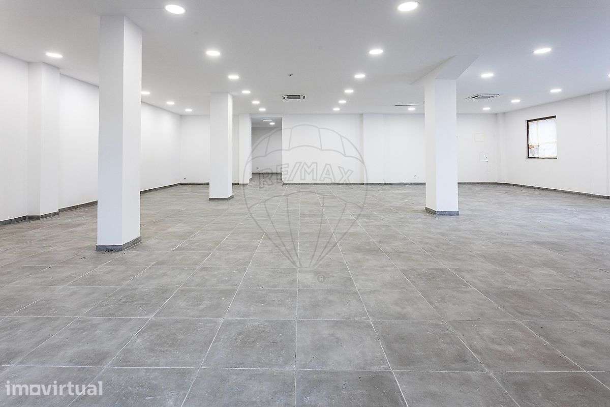 Armazém T0 para arrendamento - Grande imagem: 3/12