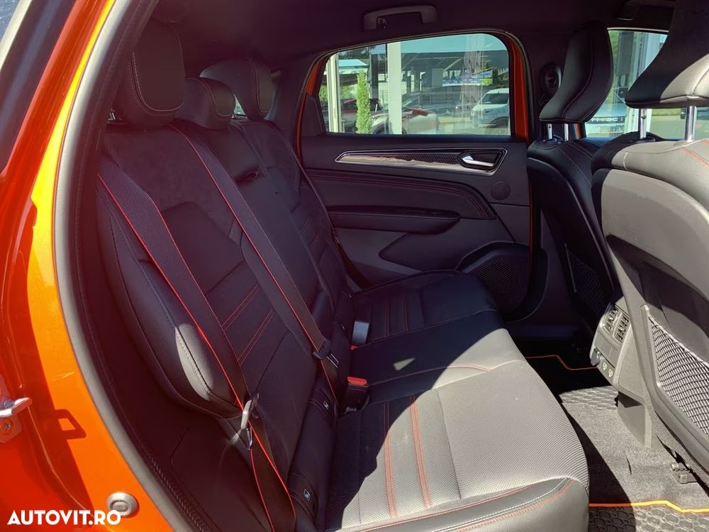 Renault Arkana E-TECH RS Line - 13