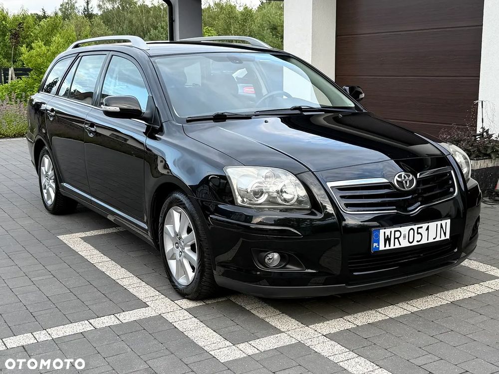 Toyota Avensis 1.8 VVT-i Combi - 11