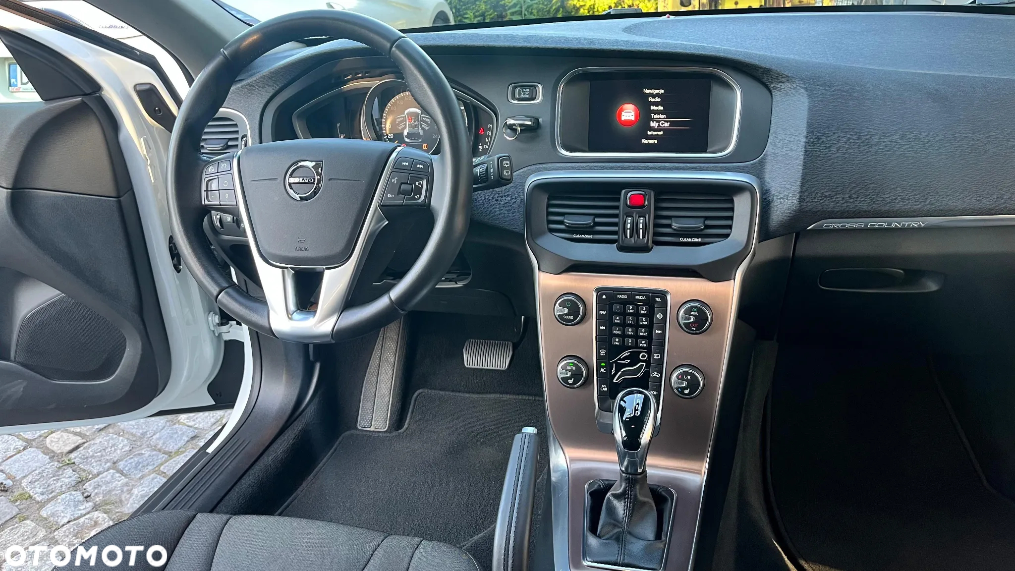 Volvo V40 D3 Drive-E Ocean Race - 6