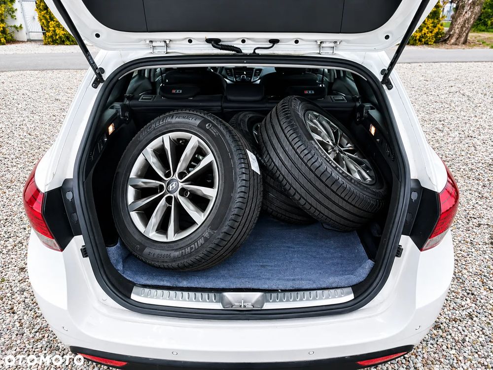 Hyundai i40 Kombi 1.7 CRDi Style - 9