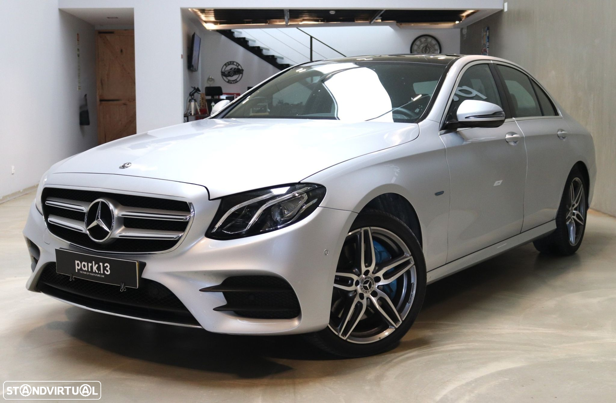 Mercedes-Benz E 350 e AMG - 8