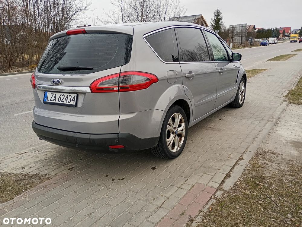 Ford C-MAX 2.0 TDCi Edition - 6