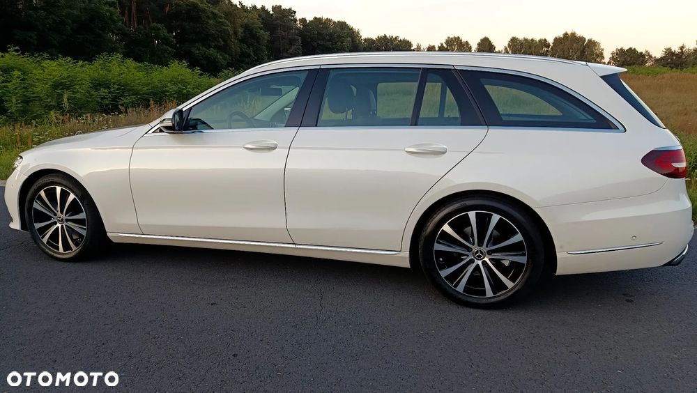 Mercedes-Benz Klasa E 220 d 9G-TRONIC - 27