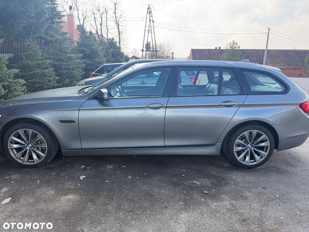 BMW Seria 5 525d xDrive Sport-Aut - 8