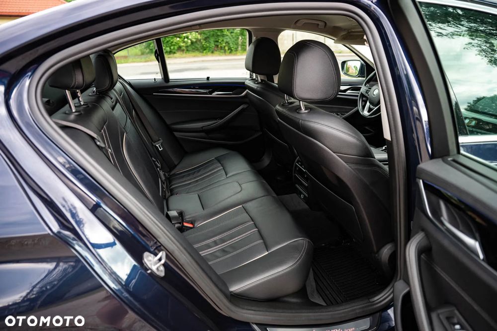 BMW Seria 5 520d Luxury Line - 22