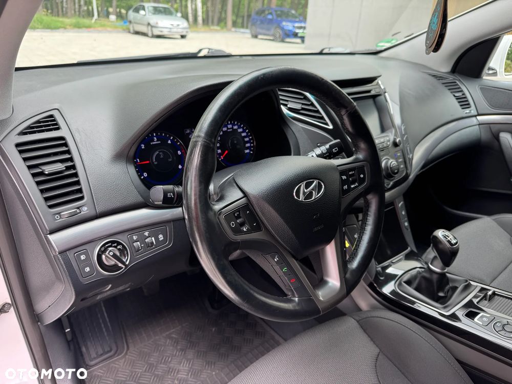 Hyundai i40 Kombi blue 1.7 CRDi Premium - 20