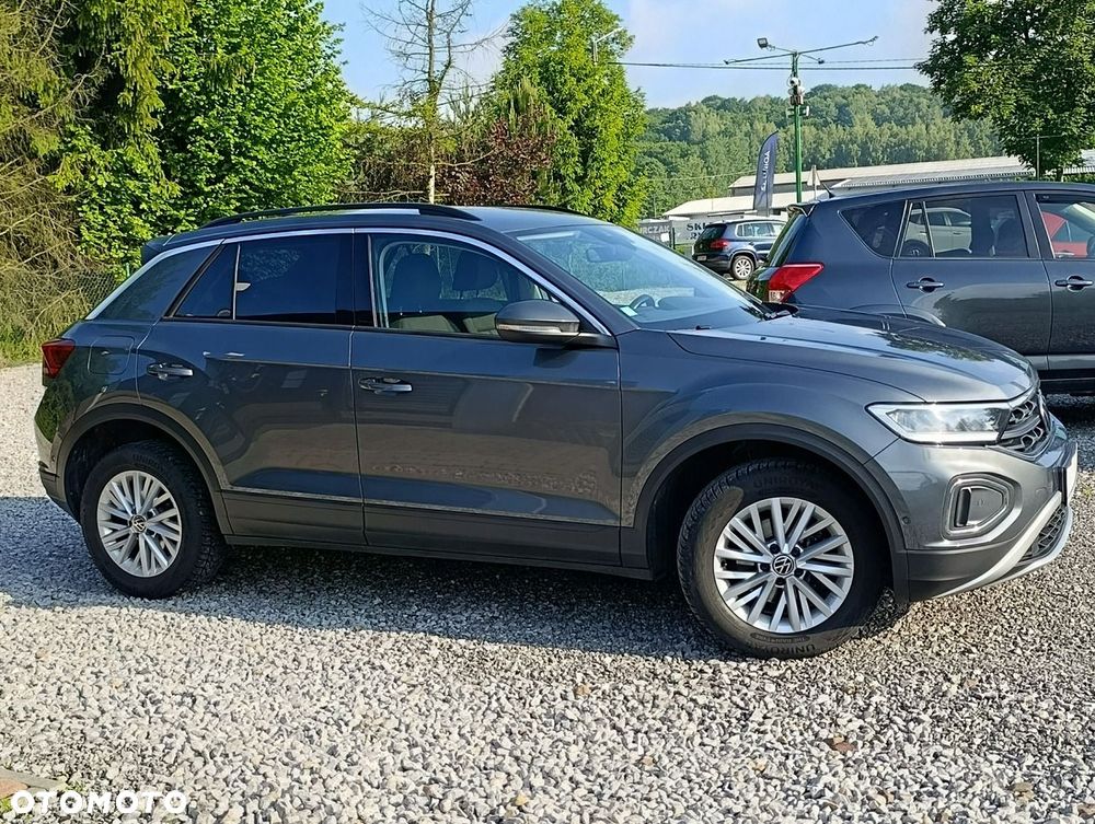 Volkswagen T-Roc - 10