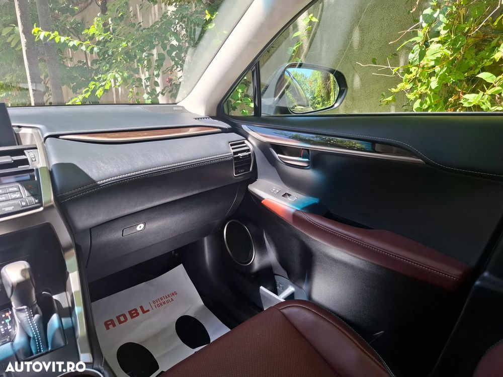 Lexus Seria NX - 7
