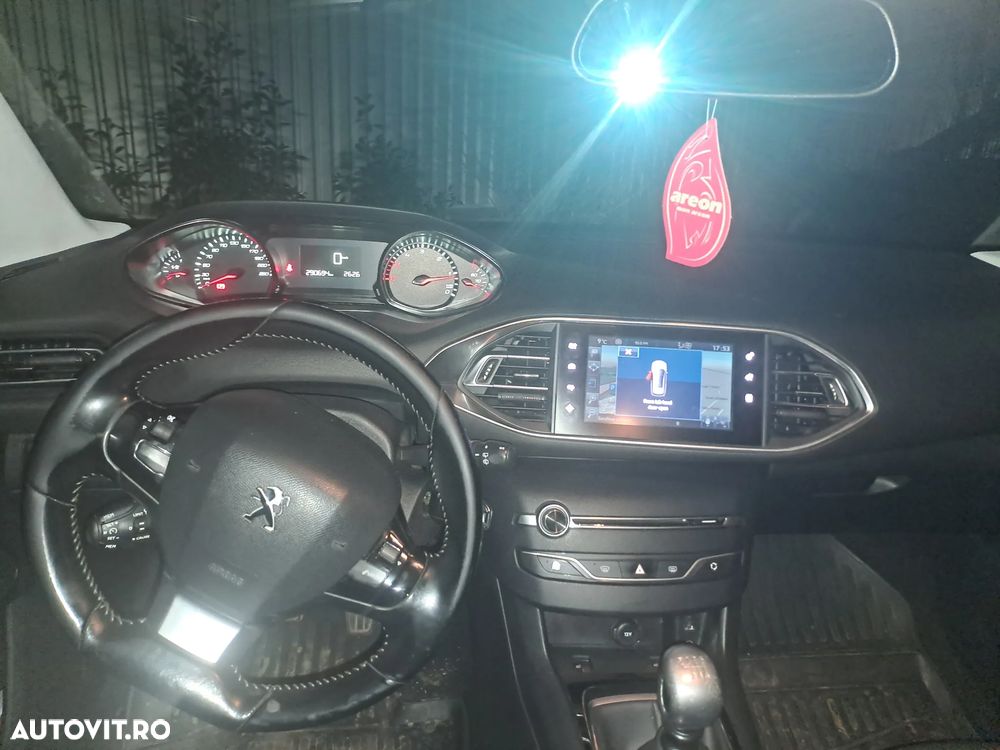 Peugeot 308 SW BlueHDi 120 Stop & Start Niveau 2 Business-Line - 8