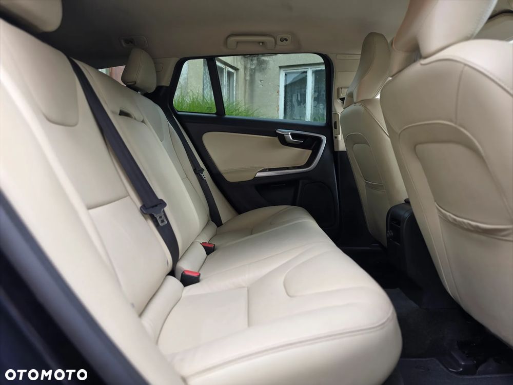 Volvo V60 - 24