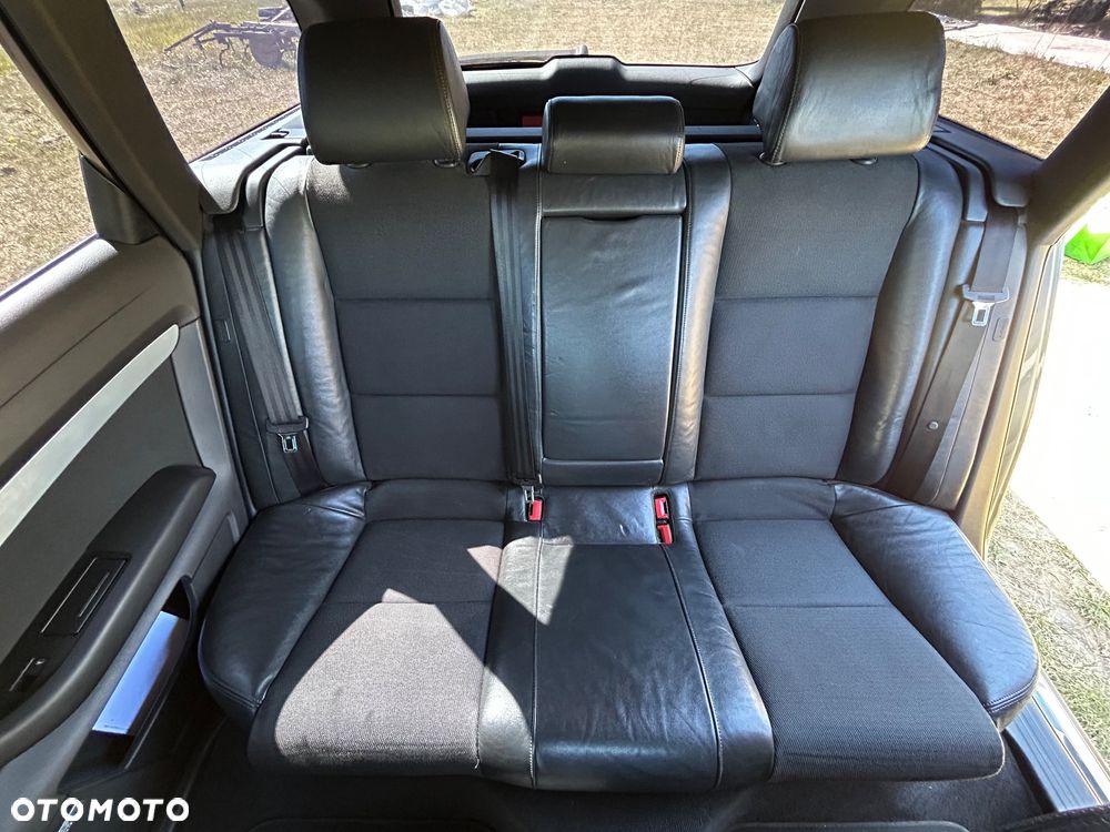 Audi A6 Avant - 38