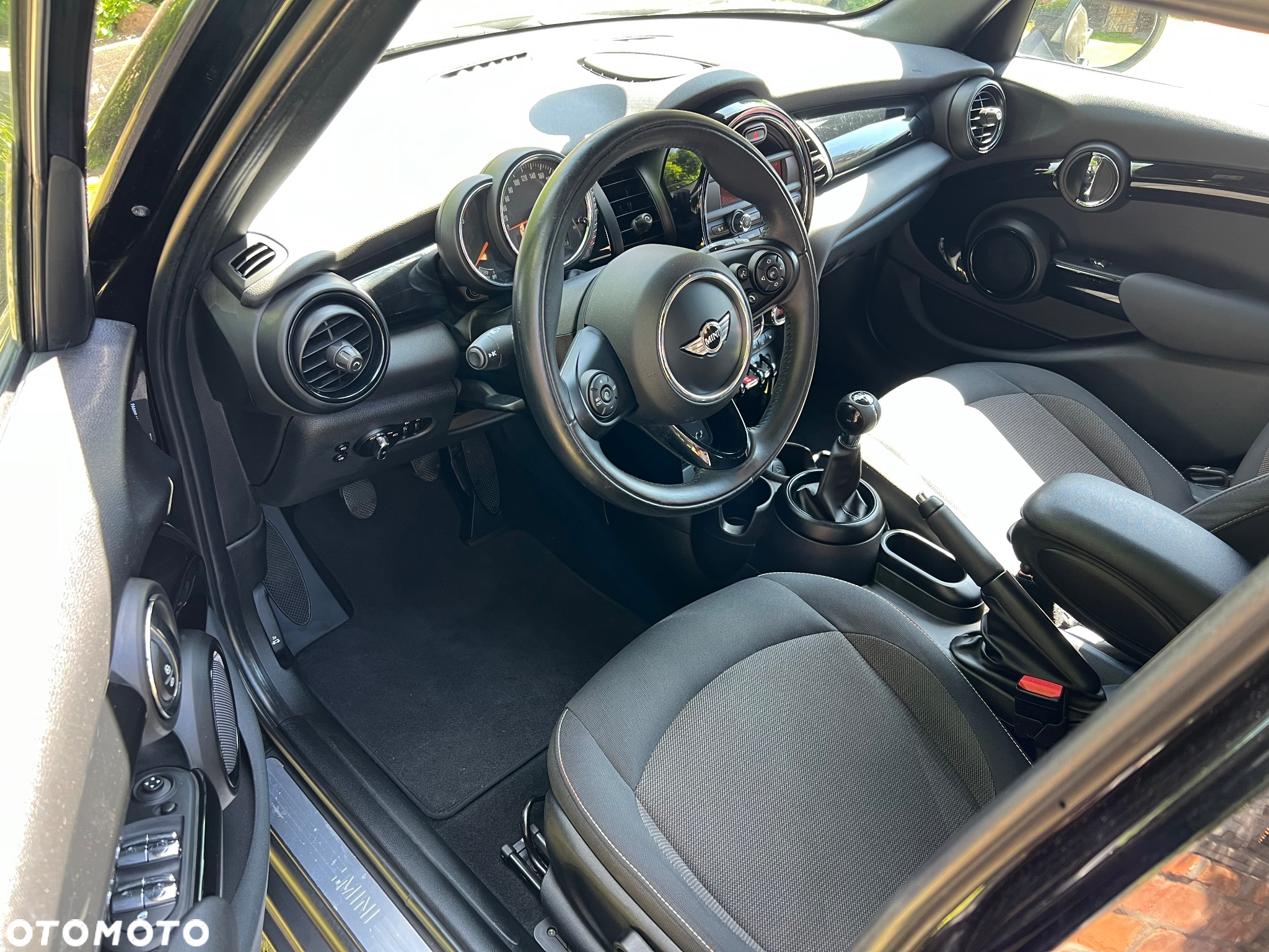 MINI ONE Standard - 9