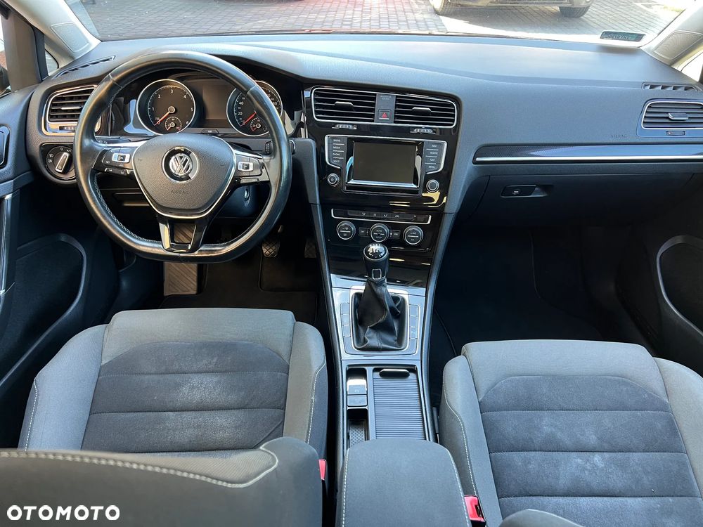 Volkswagen Golf 1.6 TDI Highline - 4