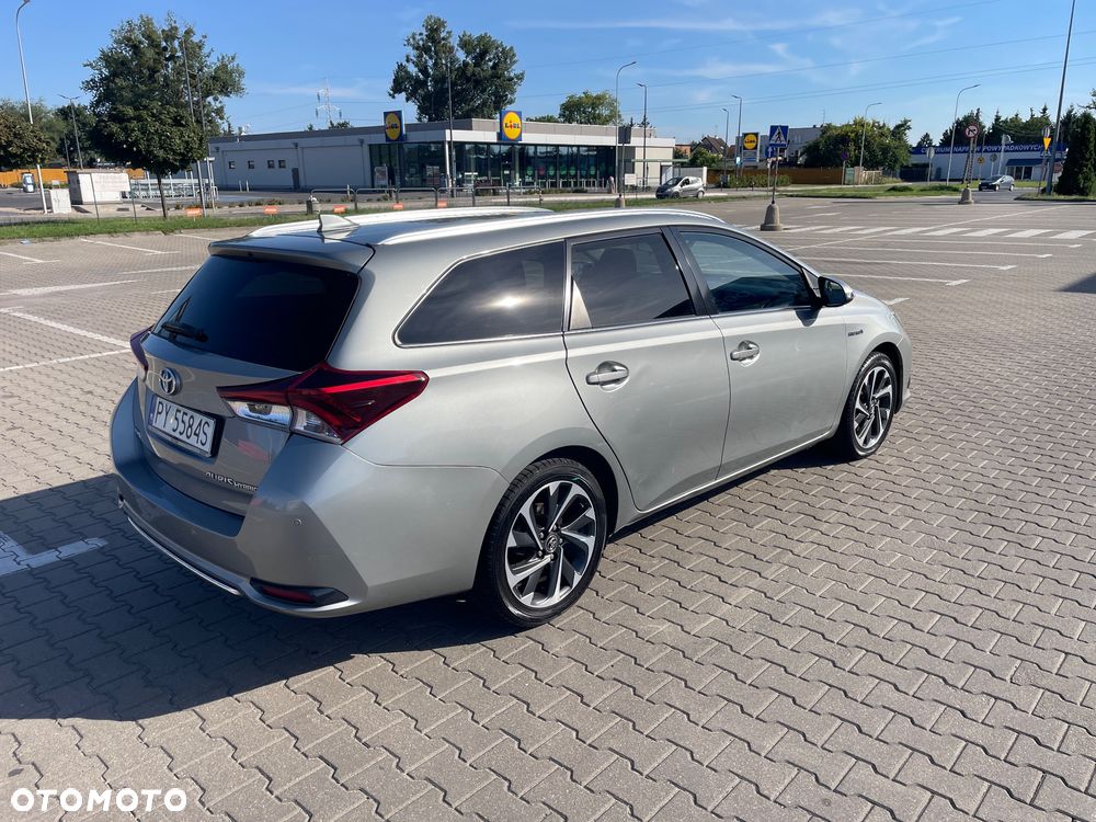 Toyota Auris 1.8 HSD Luna - 3