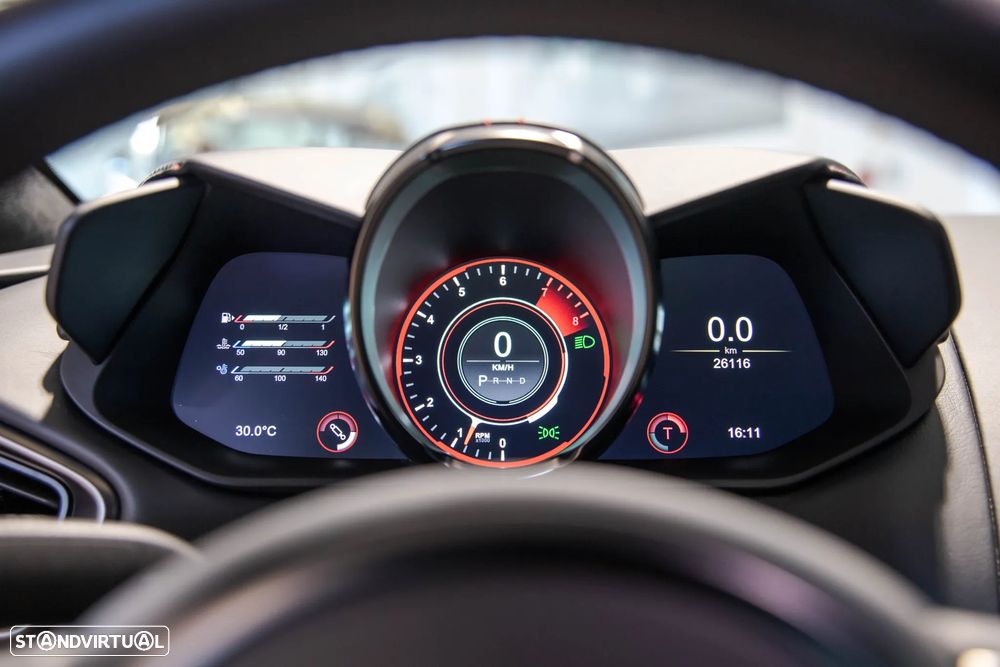 Aston Martin Vantage Coupe V8 - 25