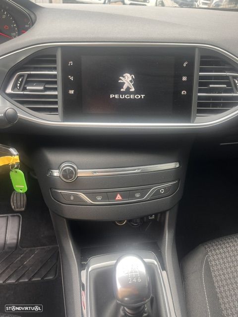Peugeot 308 1.5 BlueHDi Business Line - 12