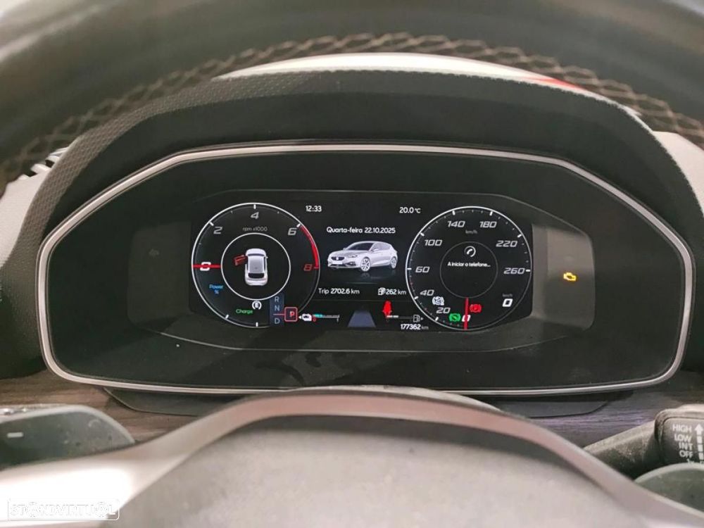 SEAT Leon 1.4 e-Hybrid Xcellence DSG - 4