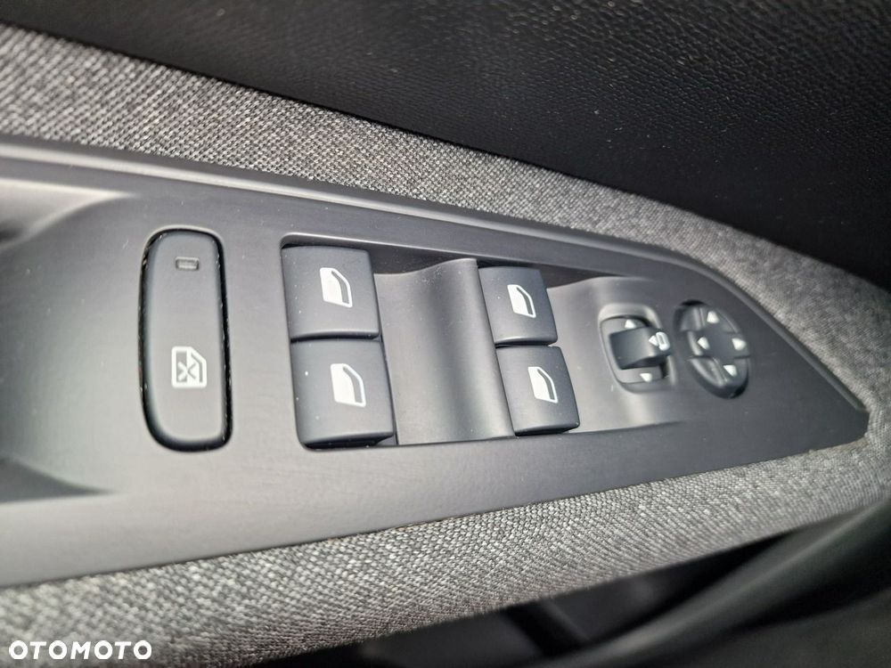 Peugeot 5008 BlueHDI 130 EAT8 Active Pack - 37