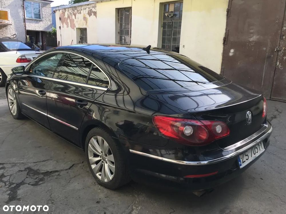 Volkswagen Passat CC 2,0 Benz - 8