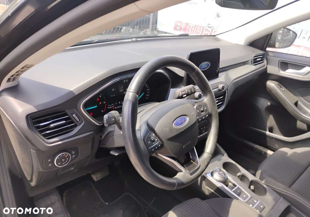 Ford Focus - 12