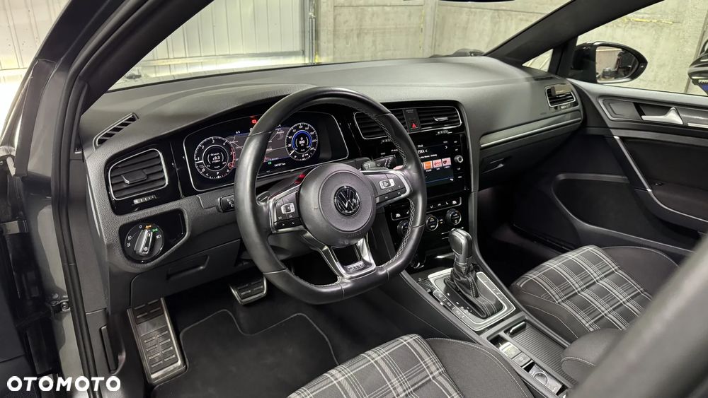 Volkswagen Golf 2.0 TDI BMT GTD DSG - 19