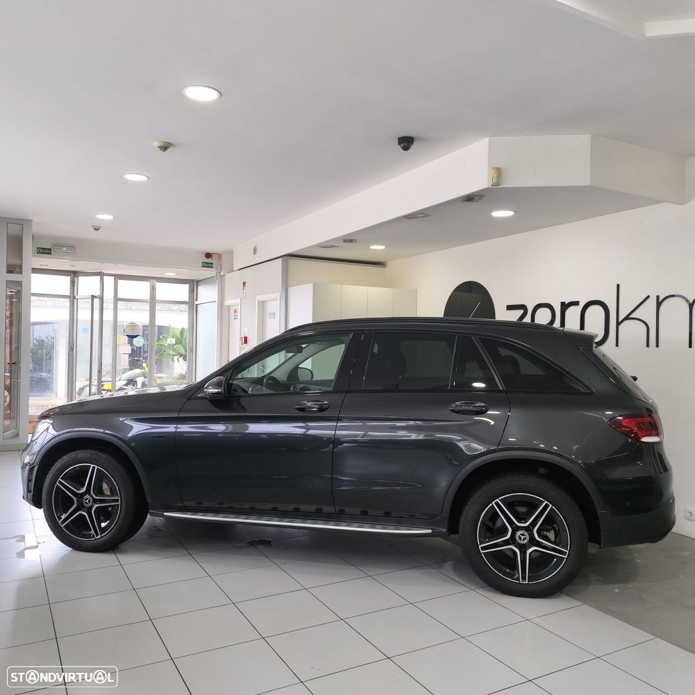 Mercedes-Benz GLC 300 de 4Matic 9G-TRONIC AMG Line - 2