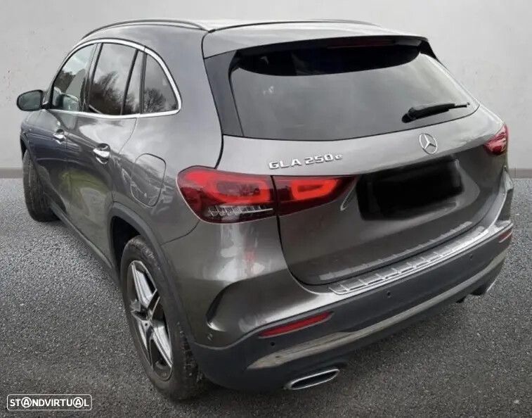 Mercedes-Benz GLA 250 e AMG Line - 8