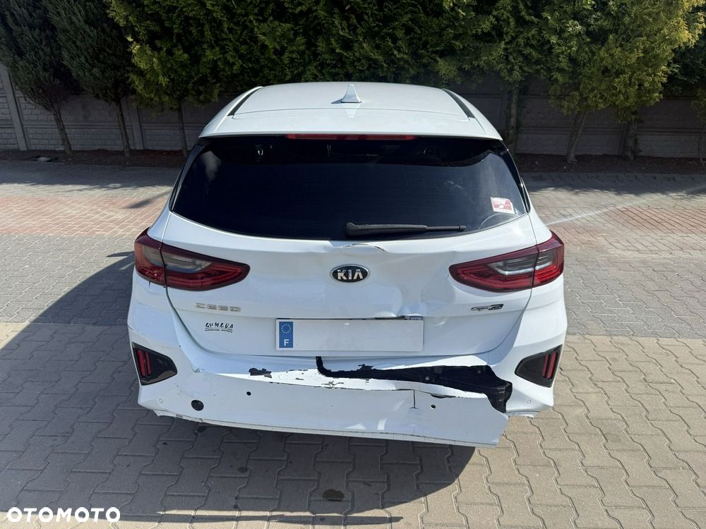 Kia Ceed - 5