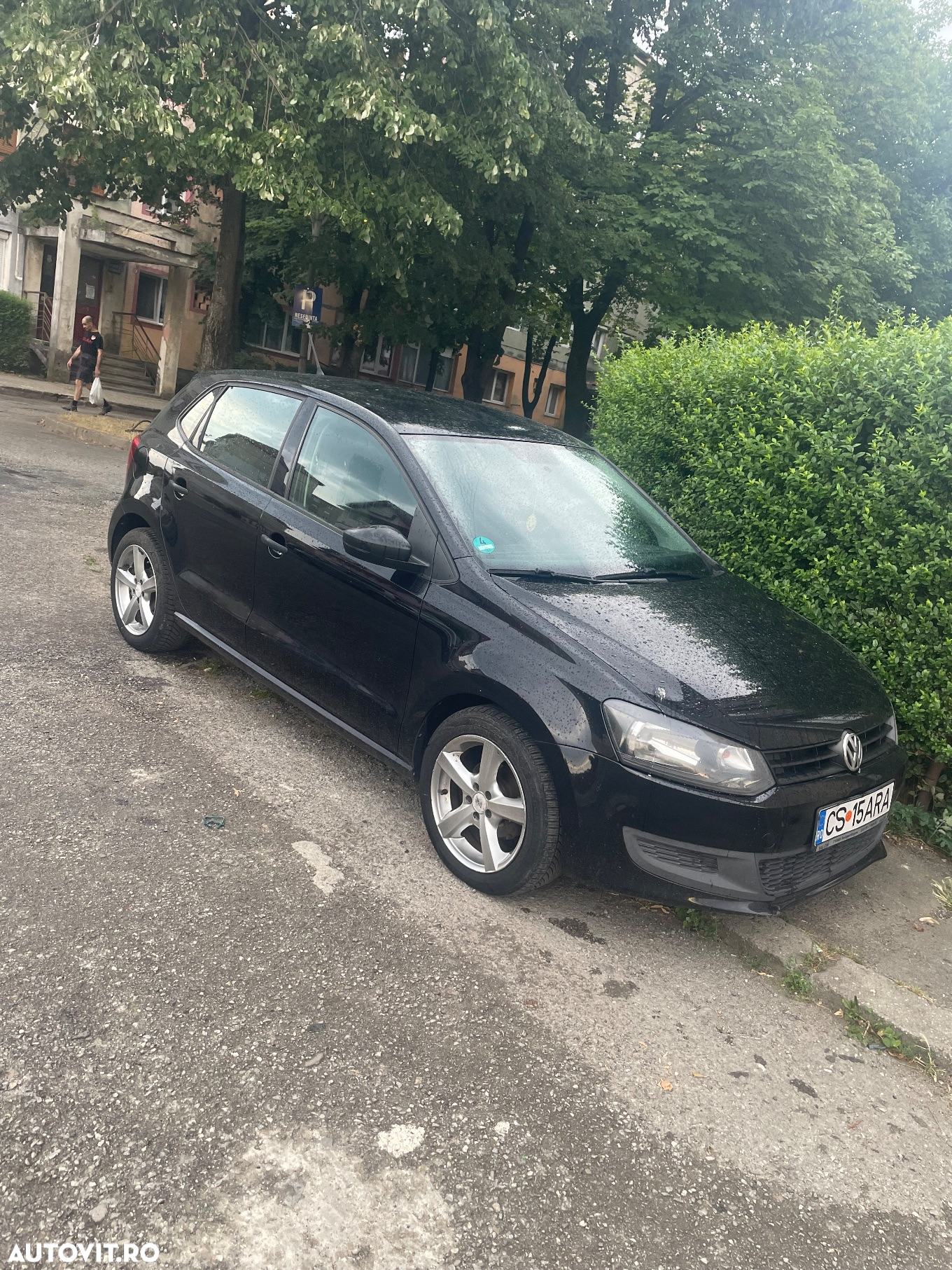 Volkswagen Polo - 2